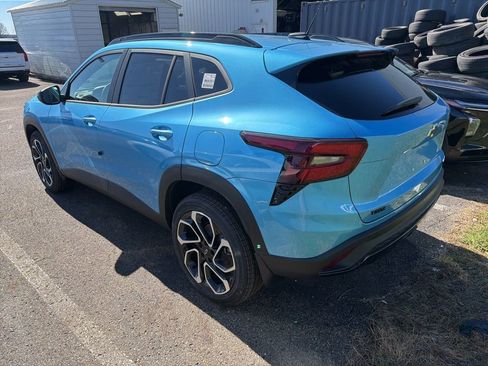 New 2026 Chevrolet Trax RS w/ Sunroof Package FWD image 4