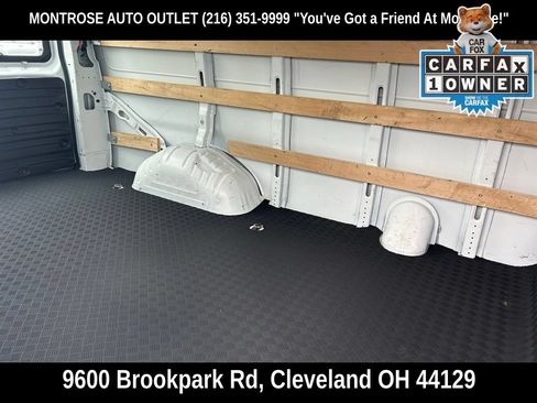 Used 2024 Chevrolet Express 2500 w/ Driver Convenience Package RWD image 26
