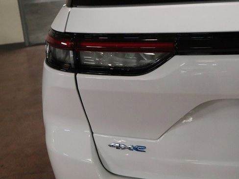 New 2022 Jeep Grand Cherokee Summit image 4