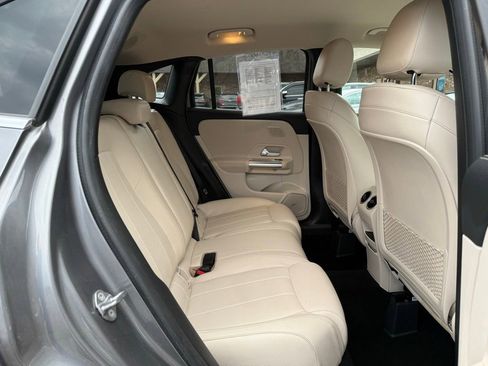 Used 2021 Mercedes-Benz GLA 250 4MATIC image 16