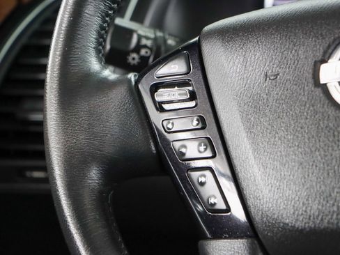 Used 2023 Nissan Armada SL w/ Captain's Chairs Package RWD image 14