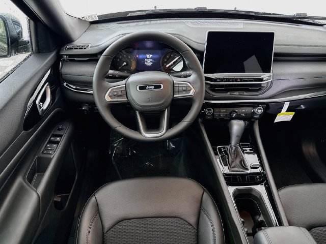 New 2026 Jeep Compass Latitude AWD/4WD image 20