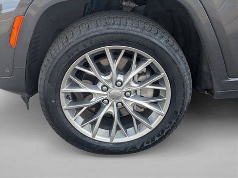 Used 2022 Jeep Grand Cherokee Summit w/ Advanced Protech Group IV image 9