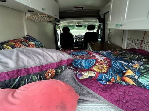 Used 2024 RAM ProMaster 2500 w/ Convenience Group FWD image 35