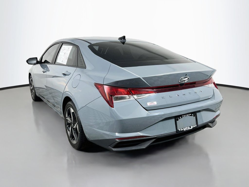 Used 2023 Hyundai Elantra SEL w/ Convenience Package FWD image 5