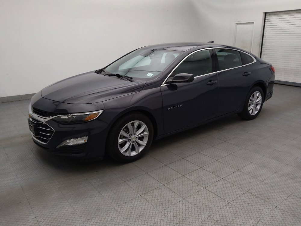 Used 2025 Chevrolet Malibu LT FWD image 2