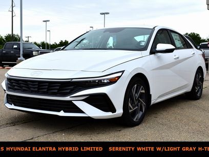 New 2025 Hyundai Elantra Limited