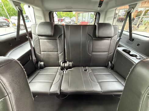 Used 2019 Chevrolet Suburban Premier AWD/4WD image 20