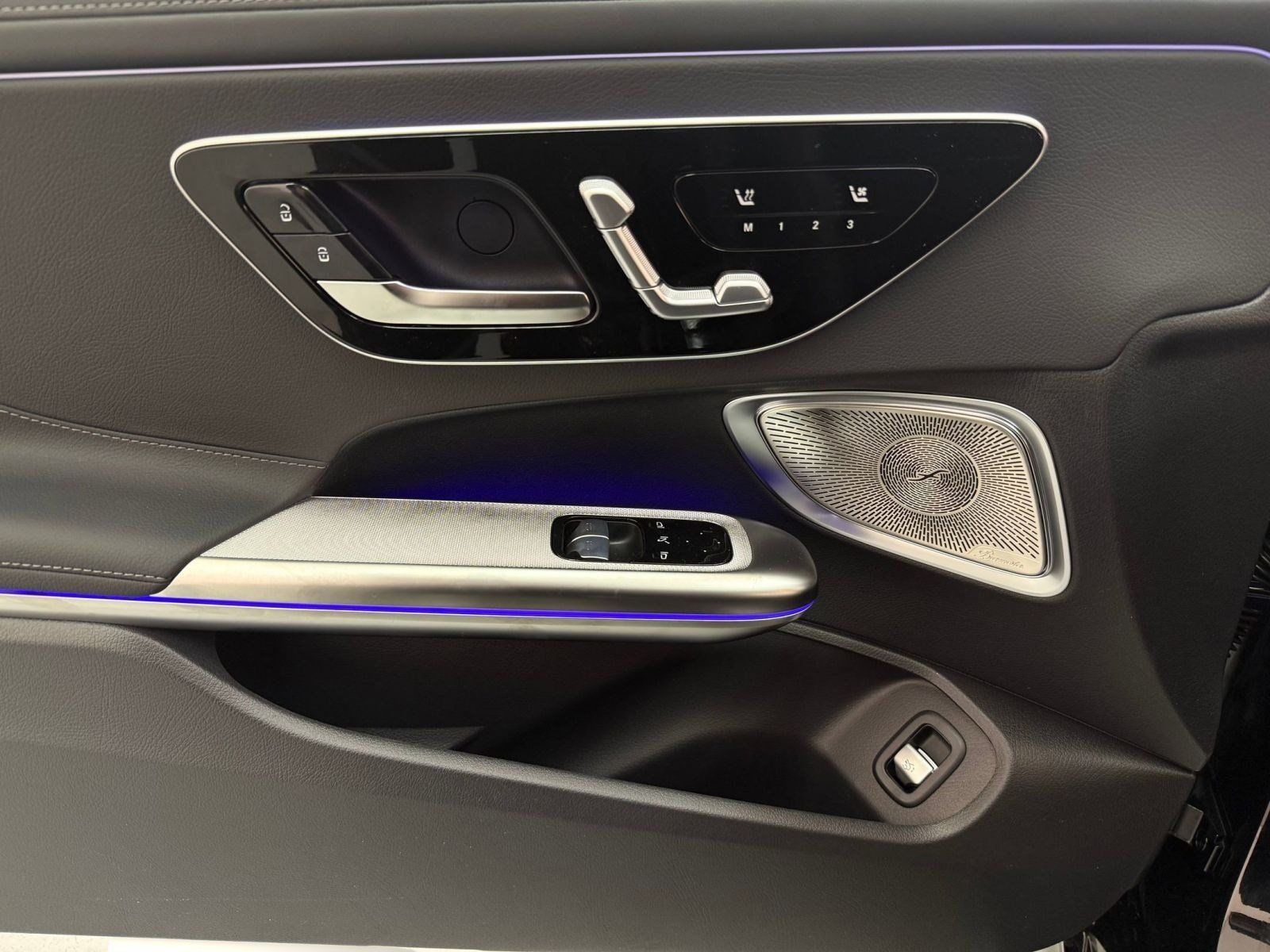 New 2026 Mercedes-Benz CLE 450 4MATIC Coupe image 11