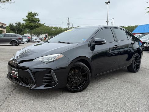 Used 2017 Toyota Corolla XSE w/ Carpet Mat Package (TMS) FWD image 1
