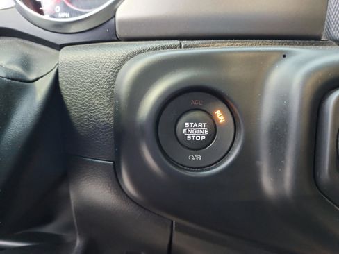 Used 2022 Jeep Gladiator Rubicon w/ Cold Weather Group image 31