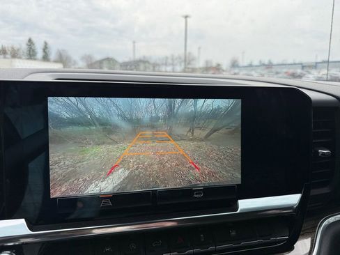 Used 2022 GMC Sierra 1500 Elevation image 18