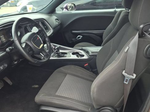 Used 2020 Dodge Challenger SXT w/ Blacktop Package RWD image 4