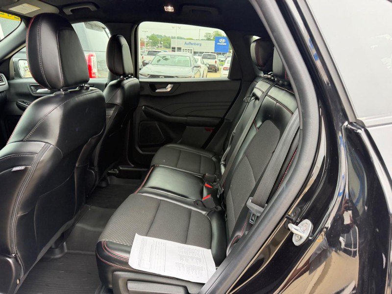 Used 2023 Ford Escape ST-Line Select w/ Tech Pack #2 AWD/4WD image 9