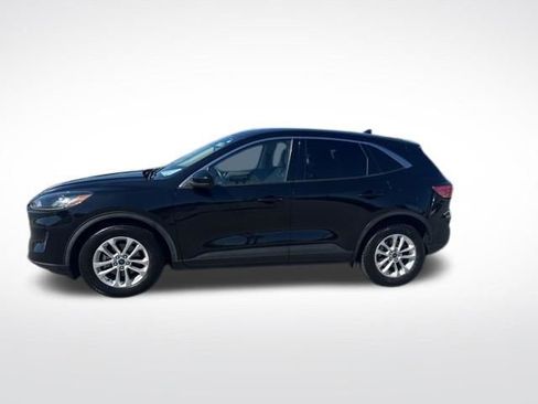 Used 2020 Ford Escape SE image 2