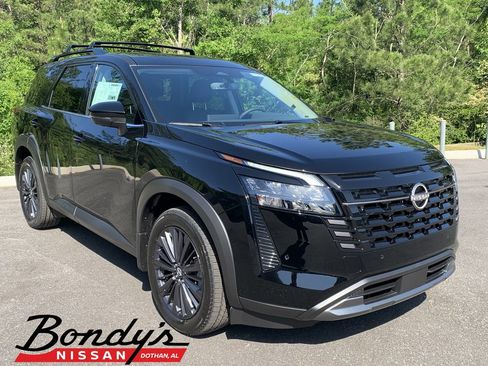 New 2026 Nissan Pathfinder SL FWD image 1