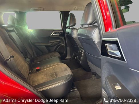 Used 2023 Mitsubishi Outlander SE AWD/4WD image 10
