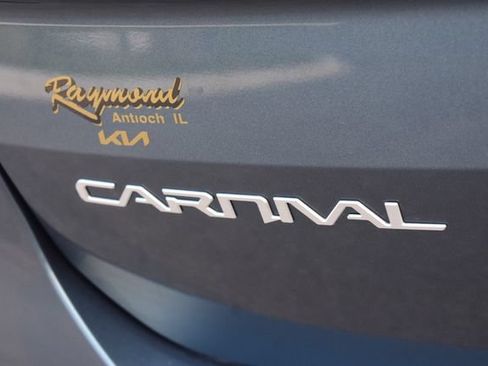Certified 2023 Kia Carnival EX FWD image 16
