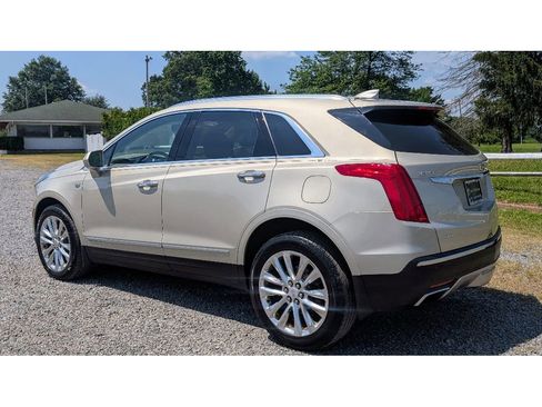 Used 2017 Cadillac XT5 Platinum image 5