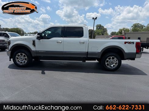Used 2022 Ford F250 Lariat w/ Lariat Ultimate Package AWD/4WD image 1