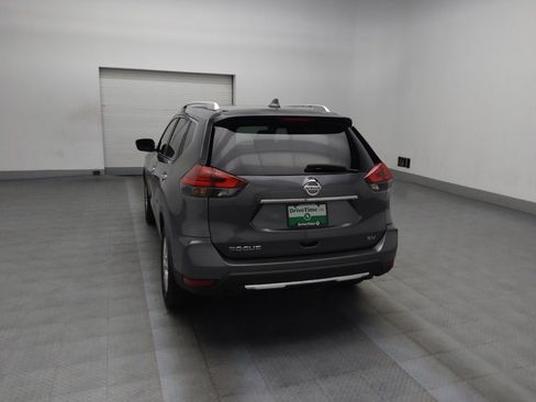 Used 2017 Nissan Rogue SV FWD image 6