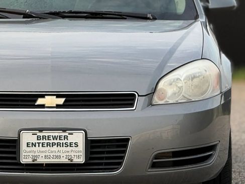 Used 2007 Chevrolet Impala LS FWD image 12