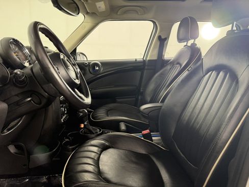 Used 2016 MINI Cooper Countryman w/ Premium Package FWD image 14