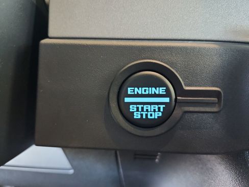 New 2025 Ford Bronco Outer Banks image 24