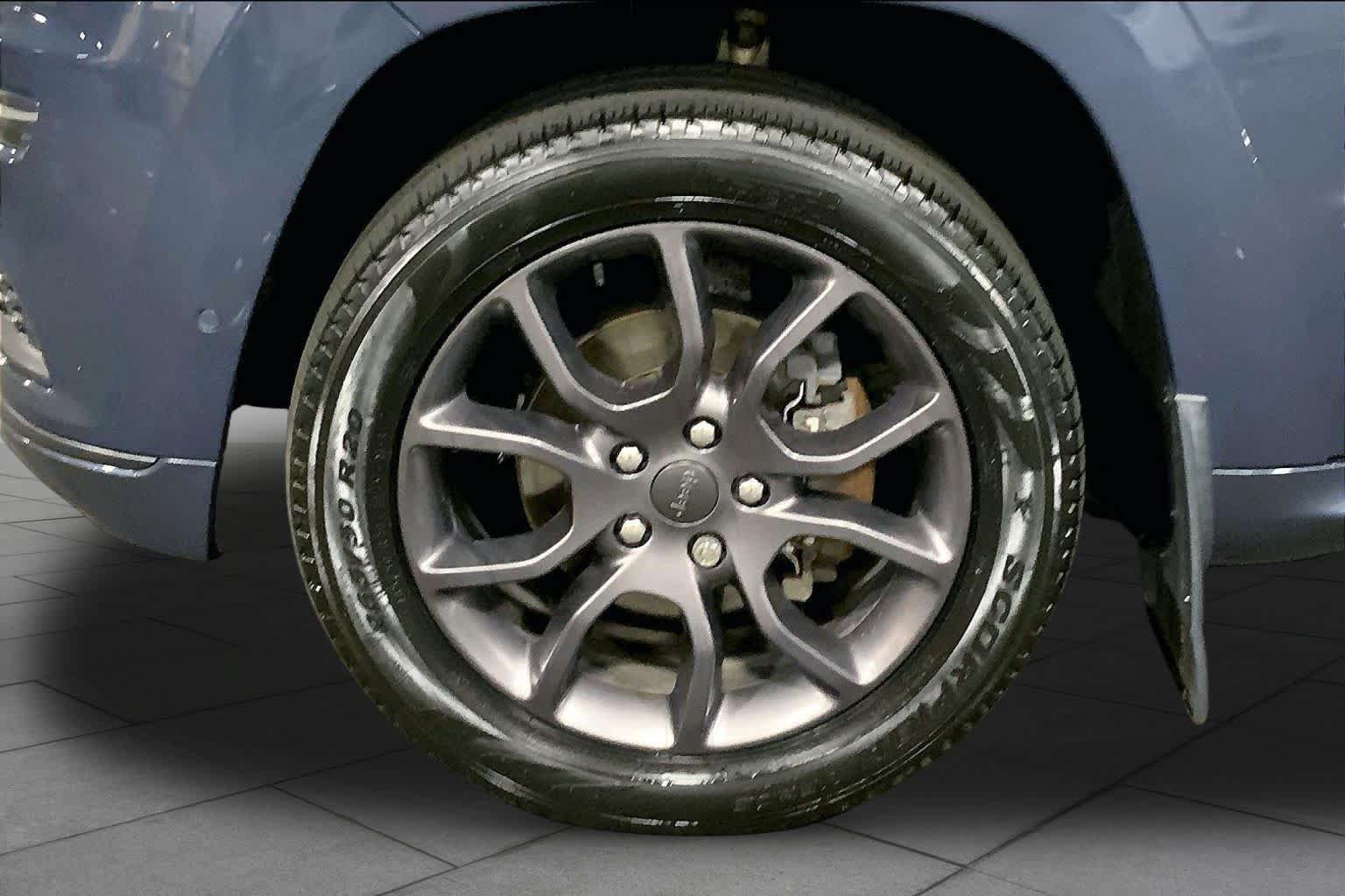 Used 2020 Jeep Grand Cherokee High Altitude AWD/4WD image 10