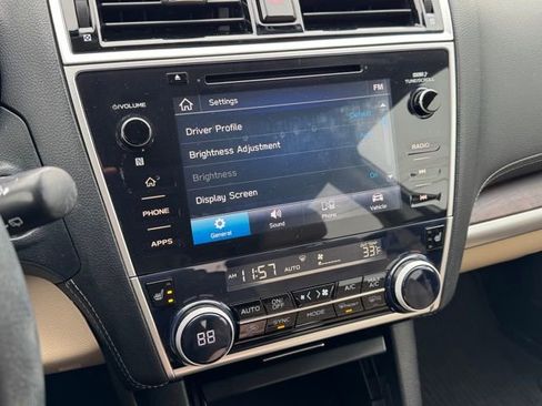 Used 2019 Subaru Outback 2.5i Limited image 24