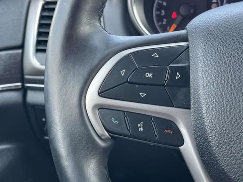 Used 2018 Jeep Grand Cherokee Limited image 28