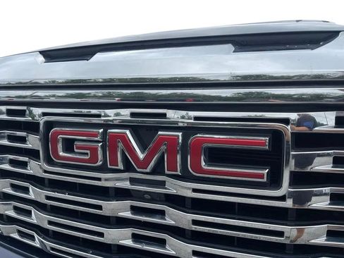 Used 2023 GMC Sierra 1500 Denali w/ Denali Reserve Package AWD/4WD image 10