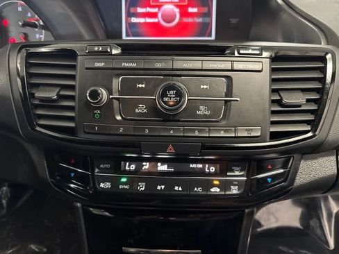 Used 2017 Honda Accord Sport Special Edition image 18