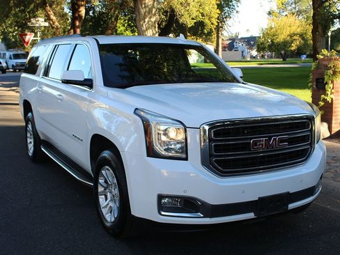 Used 2018 GMC Yukon XL SLT image 44