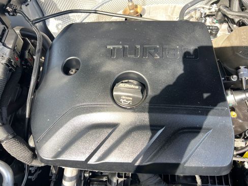 Used 2025 Buick Encore GX Preferred FWD image 35