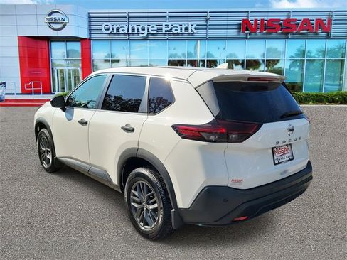 Used 2021 Nissan Rogue S image 3