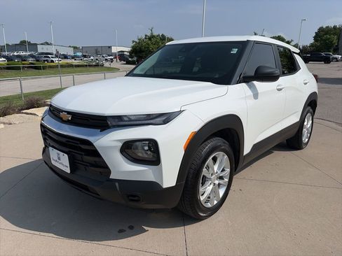Certified 2023 Chevrolet TrailBlazer LS AWD/4WD image 3