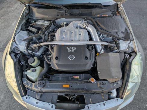 Used 2006 Nissan 350Z Enthusiast w/ (N93) Cargo Convenience Pkg image 35