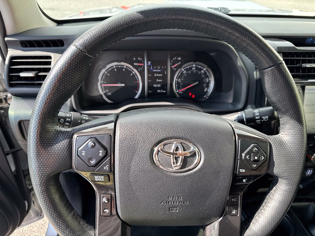 Used 2023 Toyota 4Runner TRD Off-Road Premium w/ Moonroof Package AWD/4WD image 33