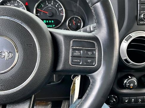 Used 2016 Jeep Wrangler Unlimited Sahara w/ Connectivity Group image 12