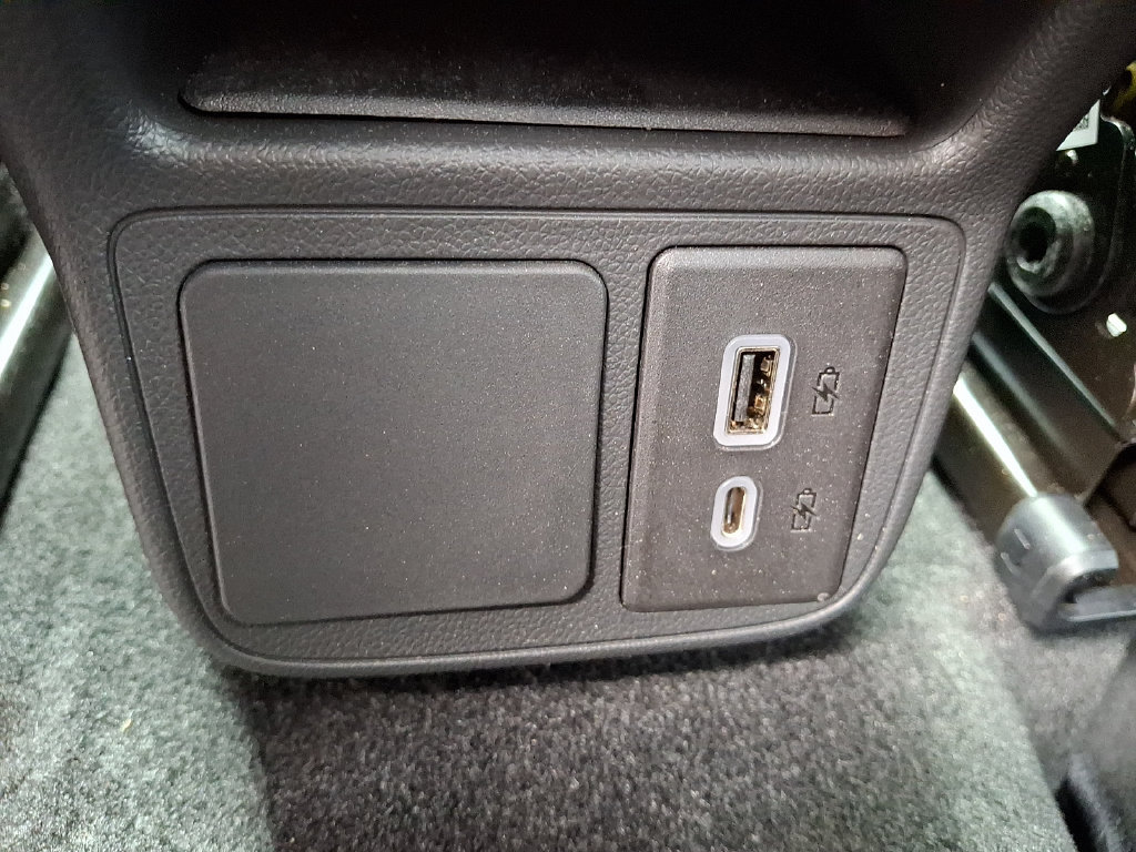 Used 2024 Buick Encore GX Preferred AWD/4WD image 14