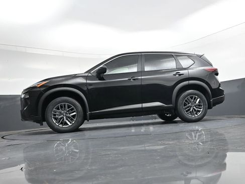 Certified 2026 Nissan Rogue S image 34