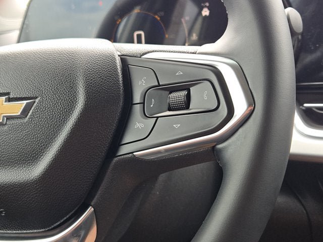 Used 2025 Chevrolet Trax LT w/ Driver Confidence Package FWD image 28