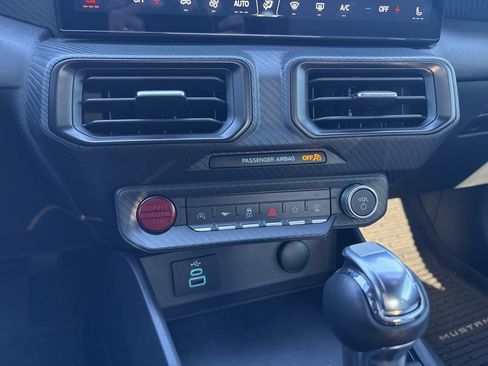 Used 2024 Ford Mustang Coupe image 18