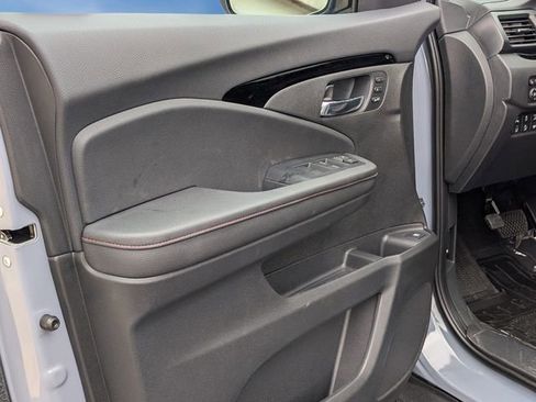 New 2026 Honda Ridgeline Black Edition image 12