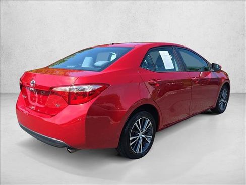 Used 2018 Toyota Corolla LE w/ LE Premium Package w/Moonroof FWD image 5
