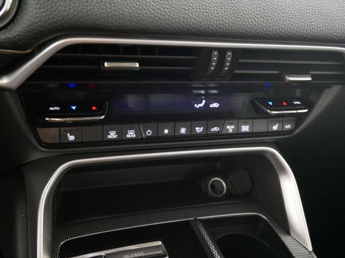 Used 2024 MAZDA CX-90 Plug-In Hybrid w/ Premium Pkg image 23