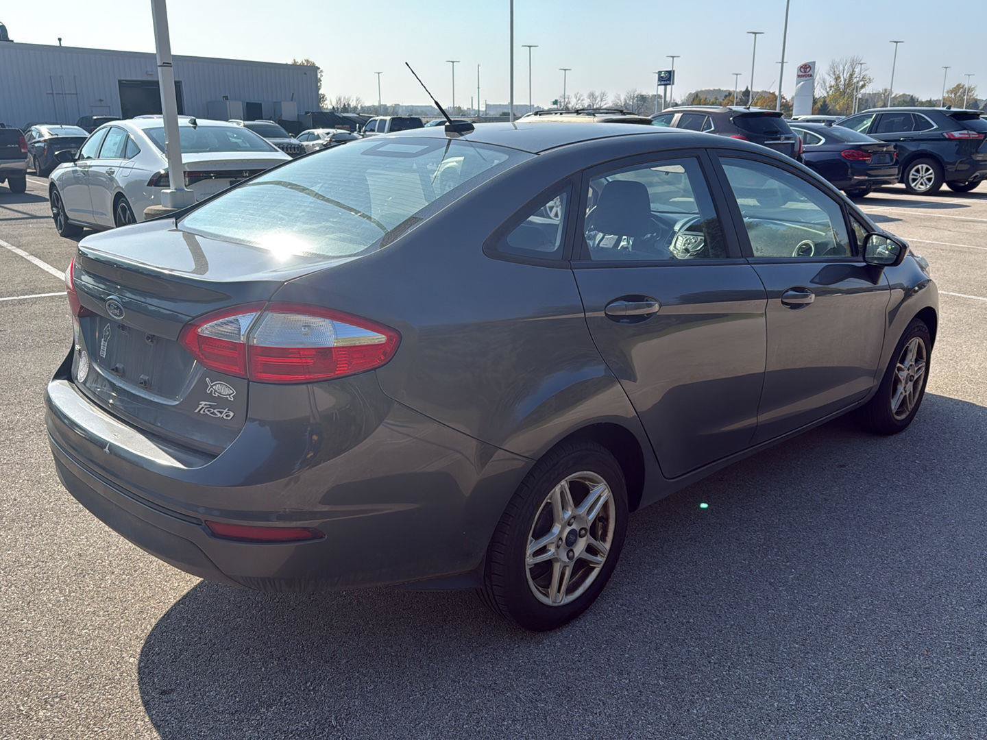 Used 2017 Ford Fiesta SE FWD image 13