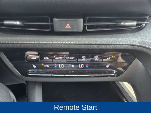 Used 2023 Buick Envision Essence w/ Sport Touring Package AWD/4WD image 28