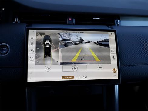 Certified 2025 Land Rover Discovery Sport Dynamic SE image 25